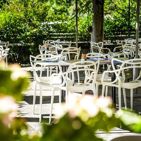 Logis Hotel & Restaurant Le Cadet De Gascogne Saint-Justin  Kültér fotó