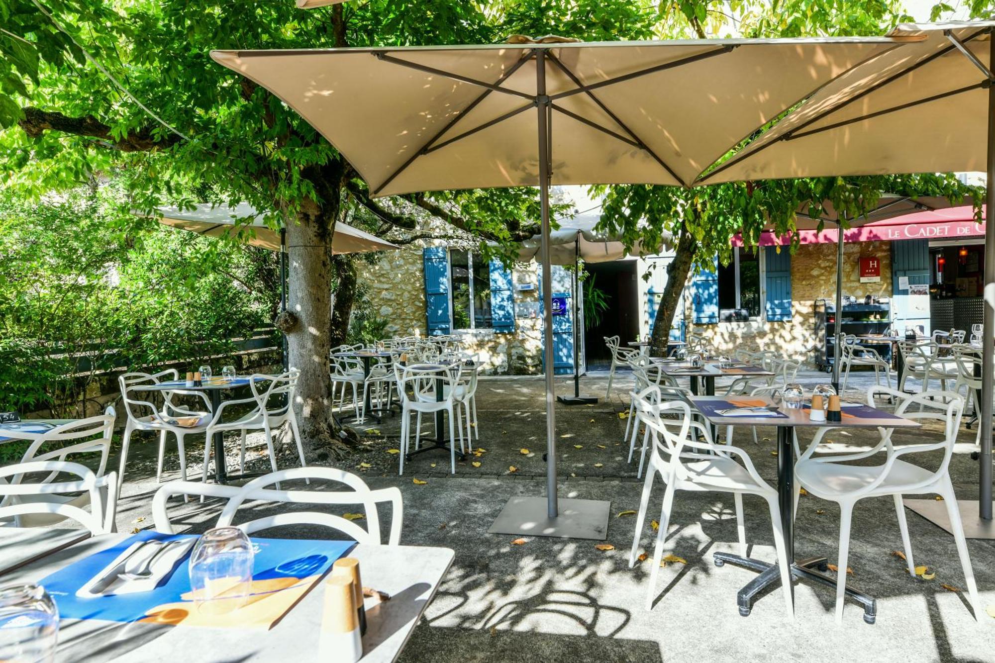 Logis Hotel & Restaurant Le Cadet De Gascogne Saint-Justin  Kültér fotó