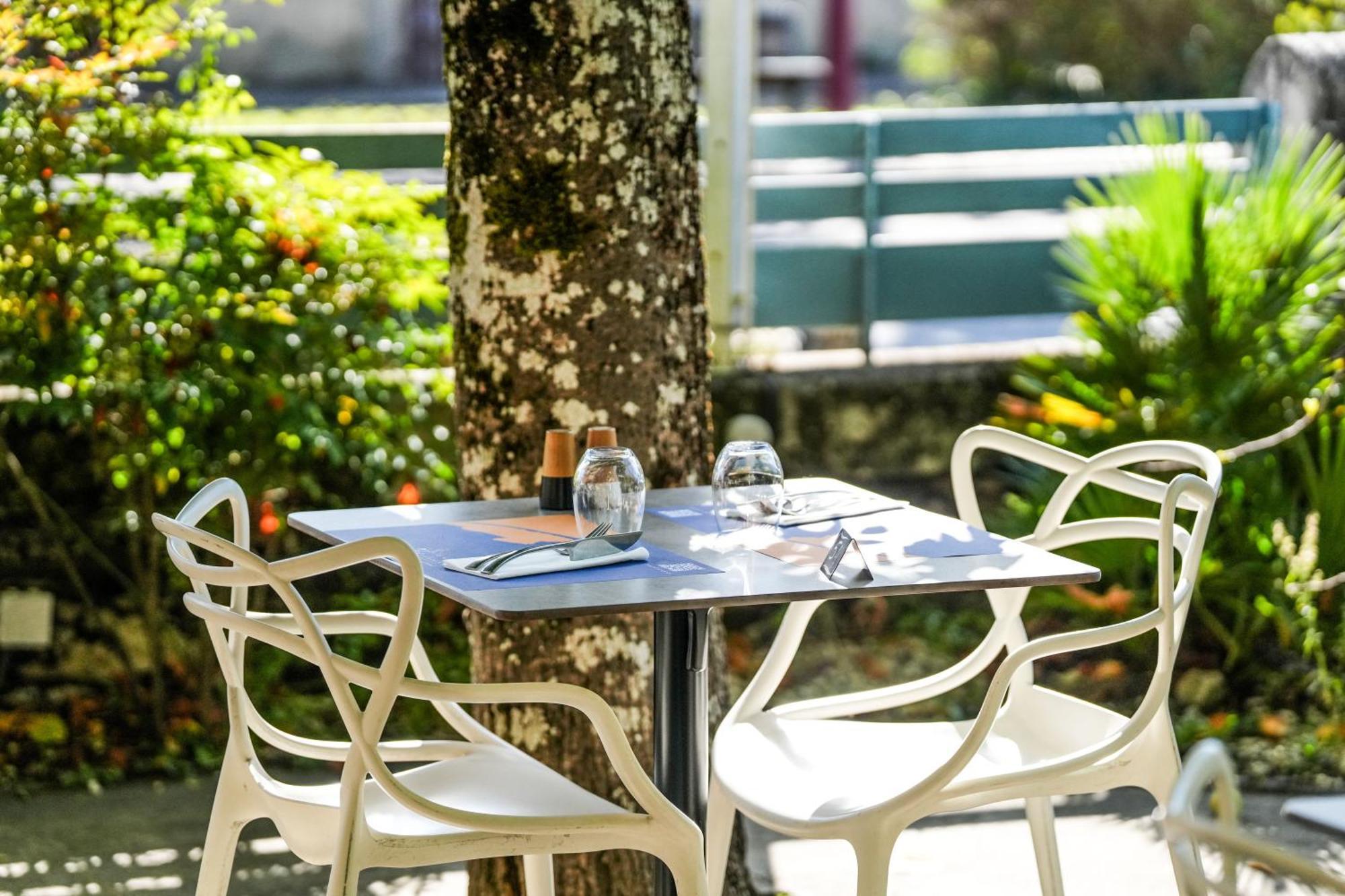 Logis Hotel & Restaurant Le Cadet De Gascogne Saint-Justin  Kültér fotó