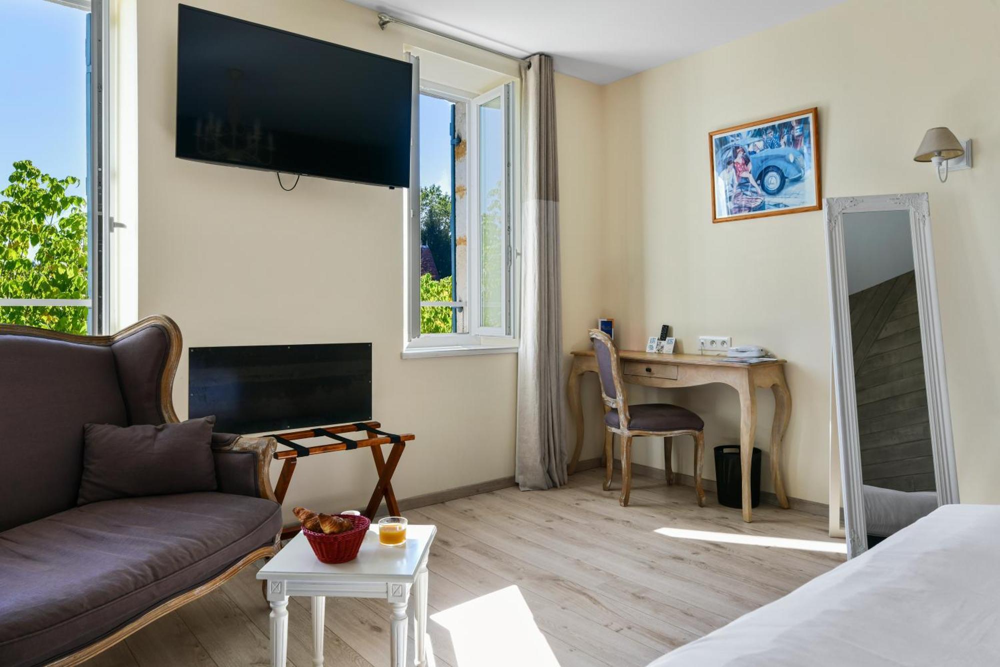 Logis Hotel & Restaurant Le Cadet De Gascogne Saint-Justin  Kültér fotó