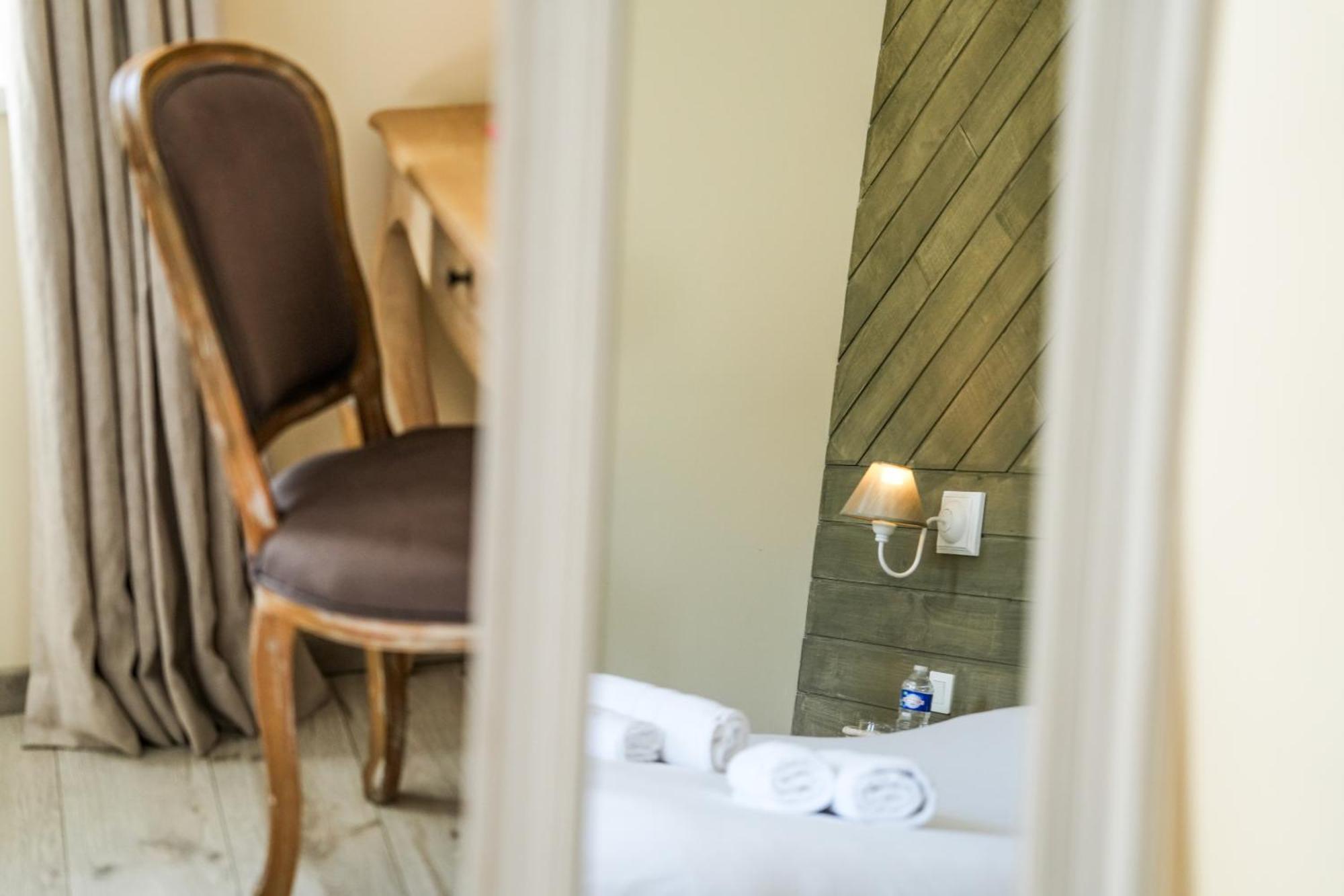 Logis Hotel & Restaurant Le Cadet De Gascogne Saint-Justin  Kültér fotó